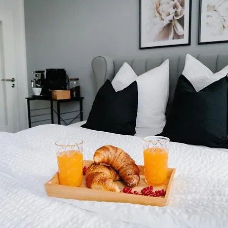 Apartament Designoase Fuer 3 Mit Blick Auf Den Wismarer Hafen