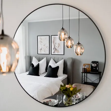 Designoase Fuer 3 Mit Blick Auf Den Wismarer Hafen Apartmán